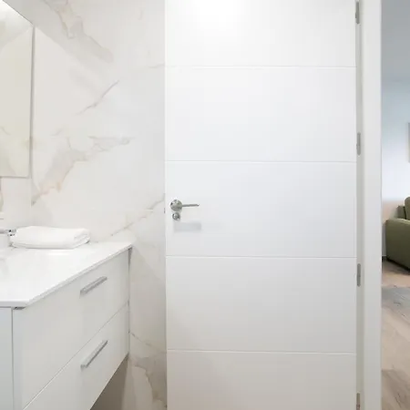 Apartment Arenales Terrace Refugee New With Pool And Gym *