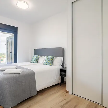Arenales Terrace Refugee New With Pool And Gym Arenales del Sol