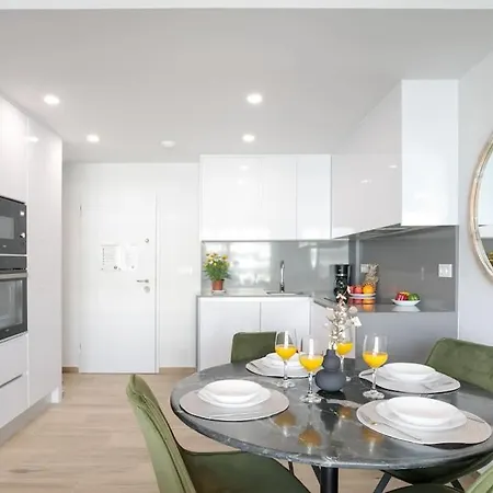 Arenales Terrace Refugee New With Pool And Gym *