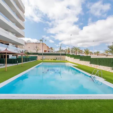 Arenales Terrace Refugee New With Pool And Gym Apartment Arenales del Sol