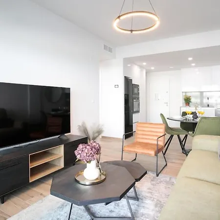 Apartment Arenales Terrace Refugee New With Pool And Gym