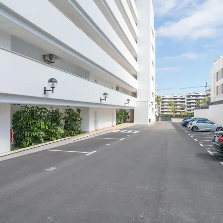 Arenales Terrace Refugee New With Pool And Gym Apartment